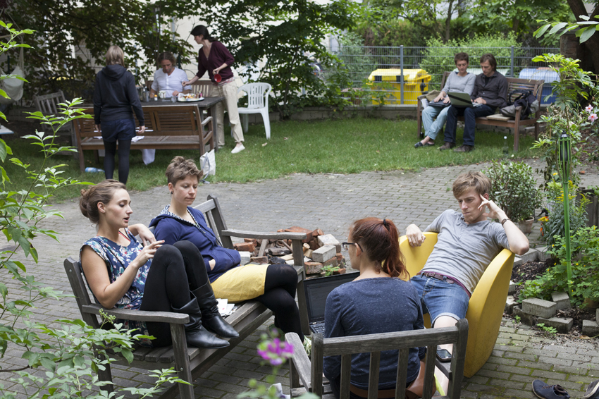 alex fischer, fotograf, darmstadt, 2014, degrowth konferenz, orga plenum, leipzig 