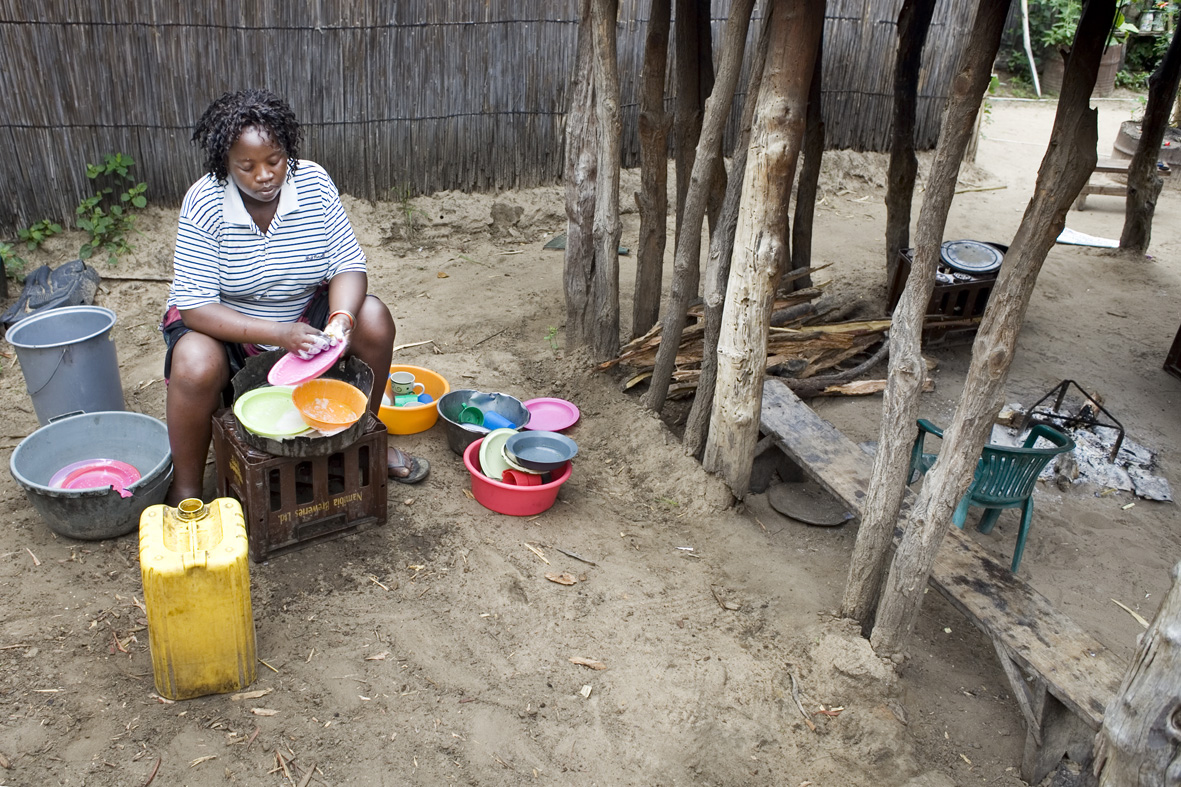 alex fischer, fotograf, darmstadt,  2011, native, afrika, african, afrikaner, namibia, kavango, nyangana, gumma, dorf, dorfleben, tradition, traditionell, eingeborene, 2011 